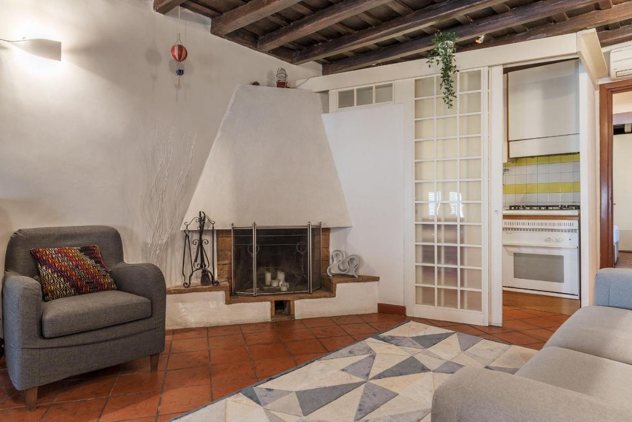 Stylish Flat Domus Aurea Daire Roma Dış mekan fotoğraf